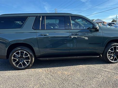 New 2026 Chevrolet Suburban RST w/ Comfort Package image 4