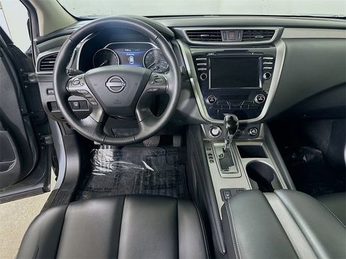 Used 2024 Nissan Murano SV w/ SV Midnight Edition Package image 17