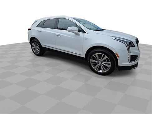 New 2025 Cadillac XT5 Premium Luxury w/ Technology Package image 2