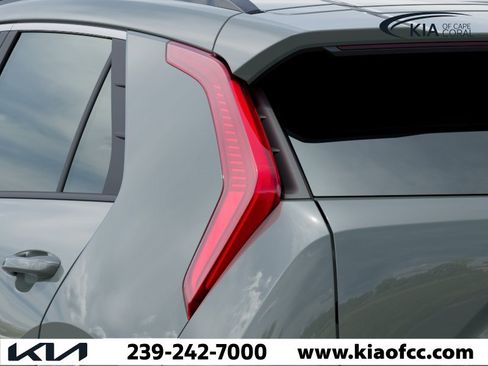 New 2026 Kia Niro Wind FWD image 11