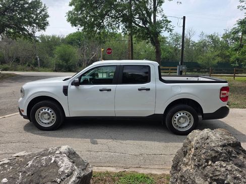 Used 2022 Ford Maverick XL image 12