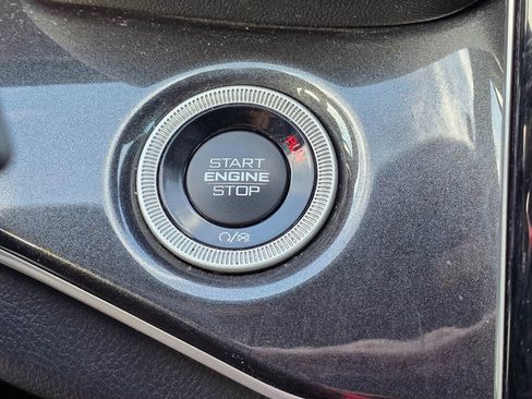 Used 2021 Jeep Grand Cherokee L Laredo image 21