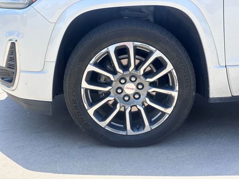 Used 2021 GMC Acadia Denali AWD/4WD image 9