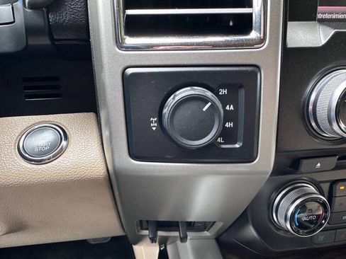 Used 2015 Ford F150 Lariat w/ Equipment Group 502A Luxury AWD/4WD image 19