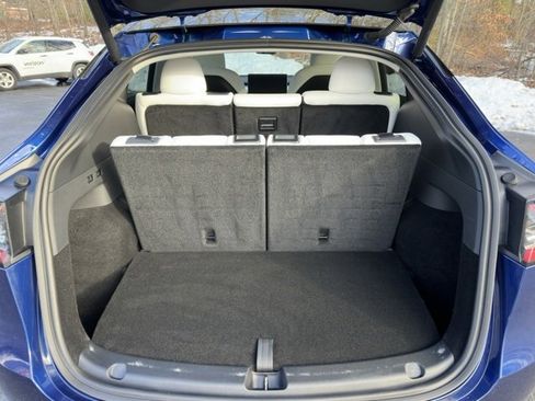 Used 2024 Tesla Model Y Long Range image 22