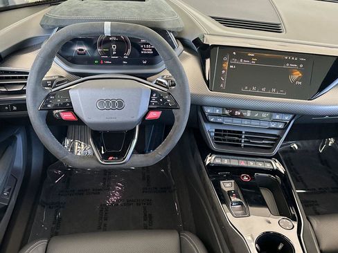 New 2026 Audi RS e-tron GT performance image 13