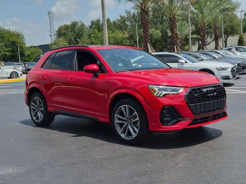 Used 2024 Audi Q3 2.0T Premium w/ Convenience Package AWD/4WD image 7