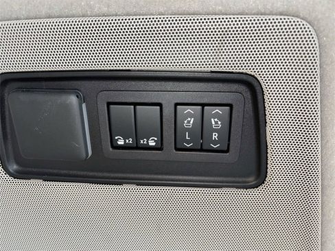 Used 2023 Cadillac Escalade Premium Luxury Platinum w/ LPO, Floor Liner Package image 17