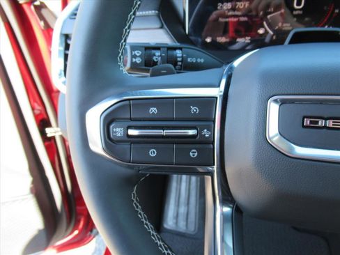 Used 2024 GMC Acadia Denali w/ Super Cruise Package image 17