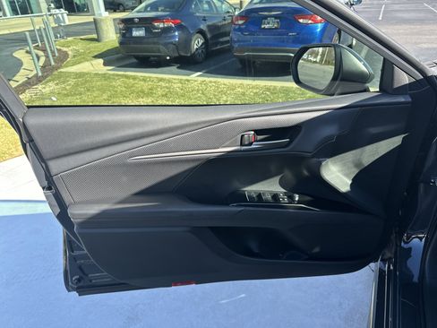 Certified 2026 Toyota Camry SE image 14