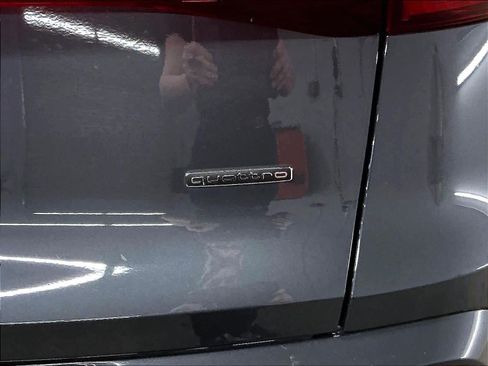 Certified 2025 Audi Q5 Premium w/ Premium Plus AWD/4WD image 11