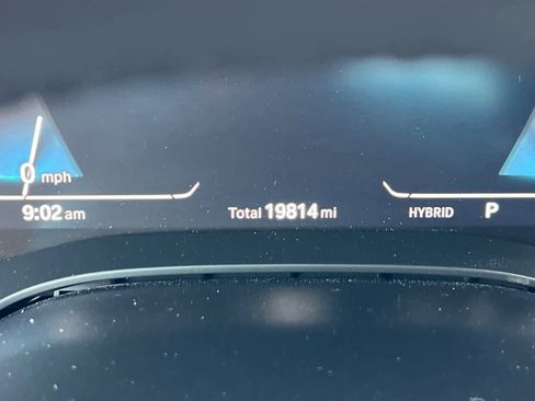 Used 2023 BMW 530e image 25