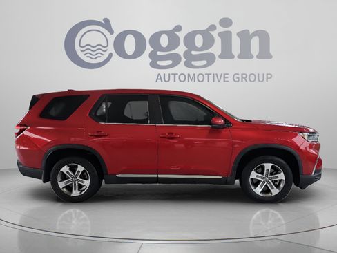 Used 2023 Honda Pilot EX-L image 6