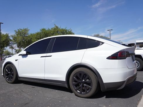 Used 2025 Tesla Model X AWD/4WD image 2