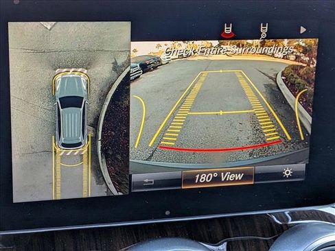 Used 2017 Mercedes-Benz GLC 300 4MATIC image 11