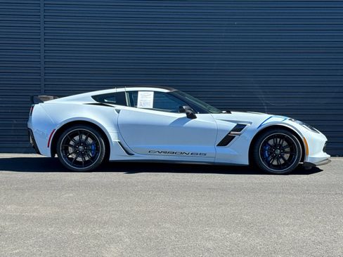 Used 2018 Chevrolet Corvette Grand Sport w/ Carbon 65 Edition RWD image 9