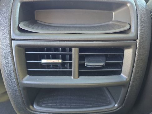 Used 2017 Cadillac XT5 Luxury w/ Driver Awareness Package AWD/4WD image 28