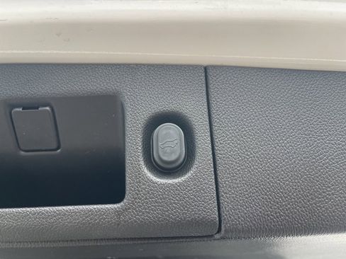 Used 2016 Chevrolet Tahoe LT w/ Luxury Package image 14