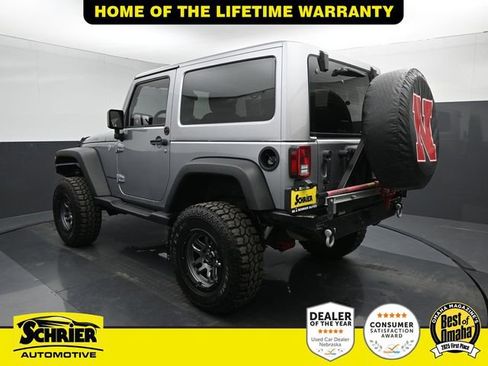 Used 2016 Jeep Wrangler Rubicon w/ Power Convenience Group image 14