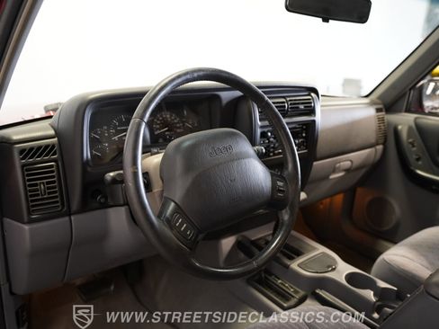 Used 1998 Jeep Cherokee Sport image 40