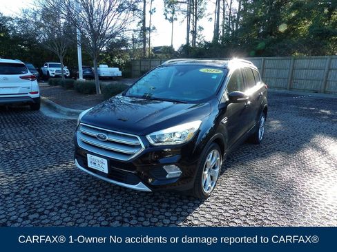 Used 2019 Ford Escape Titanium image 3