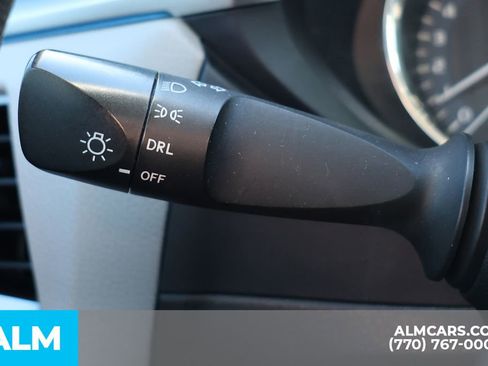 Used 2014 Toyota Corolla L image 30