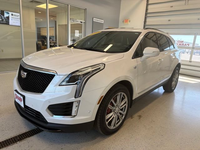 Used 2023 Cadillac XT5 Sportv w/ Technology Package AWD/4WD image 6