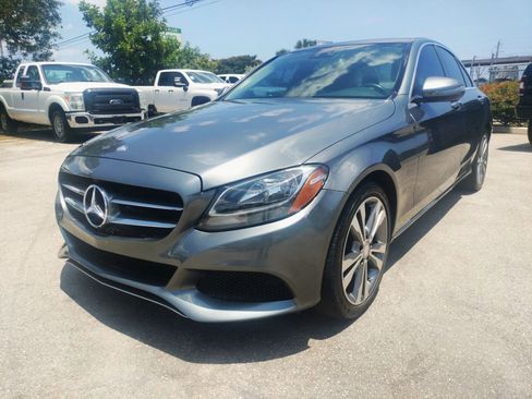 Used 2017 Mercedes-Benz C 300 Sedan image 3