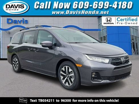 Certified 2026 Honda Odyssey EX-L image 1