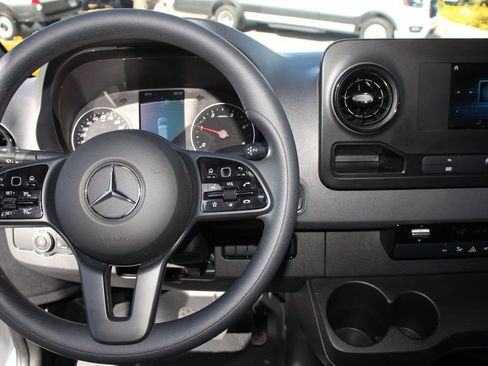 Used 2023 Mercedes-Benz Sprinter 3500 w/ Acoustic Package image 15