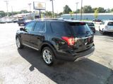Used 2017 Ford Explorer XLT w/ Equipment Group 202A image 5