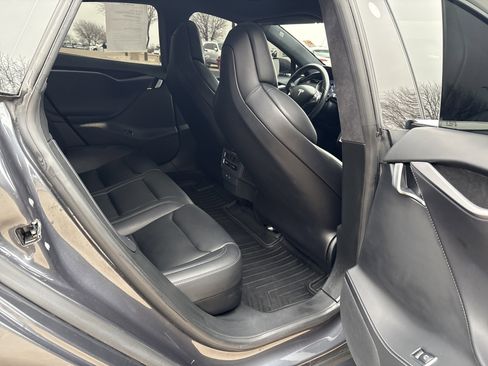 Used 2018 Tesla Model S 75D image 13