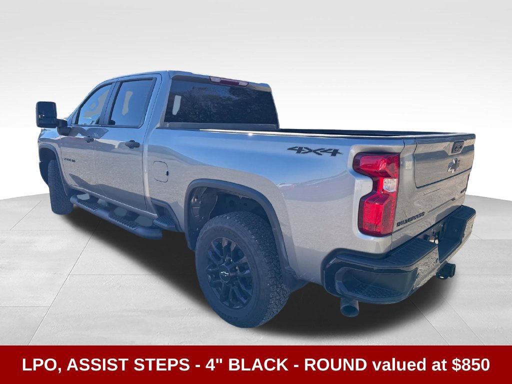 Used 2025 Chevrolet Silverado 2500 Custom w/ Custom Value Package AWD/4WD image 4