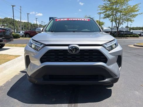 Used 2025 Toyota RAV4 XLE w/ Convenience Package AWD/4WD image 3