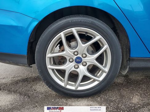 Used 2015 Ford Focus SE w/ Equipment Group 201A image 6