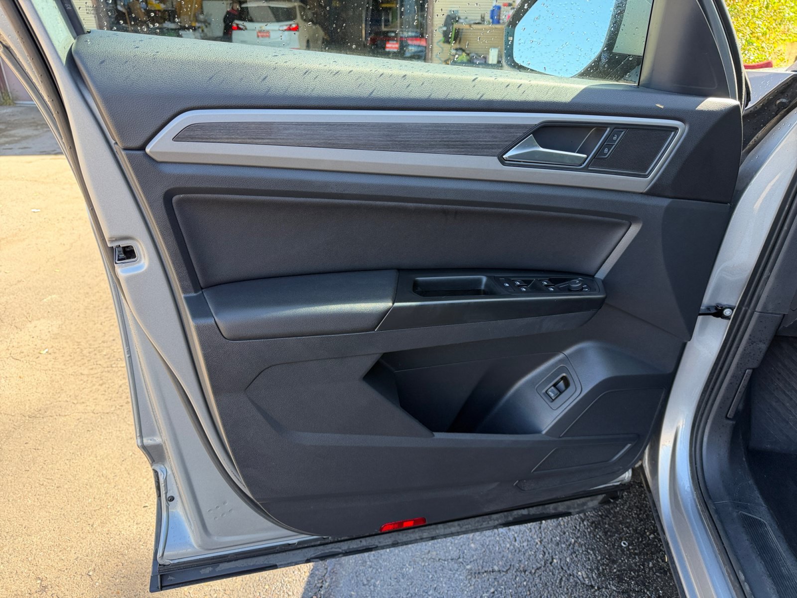 Used 2021 Volkswagen Atlas SEL AWD/4WD image 19