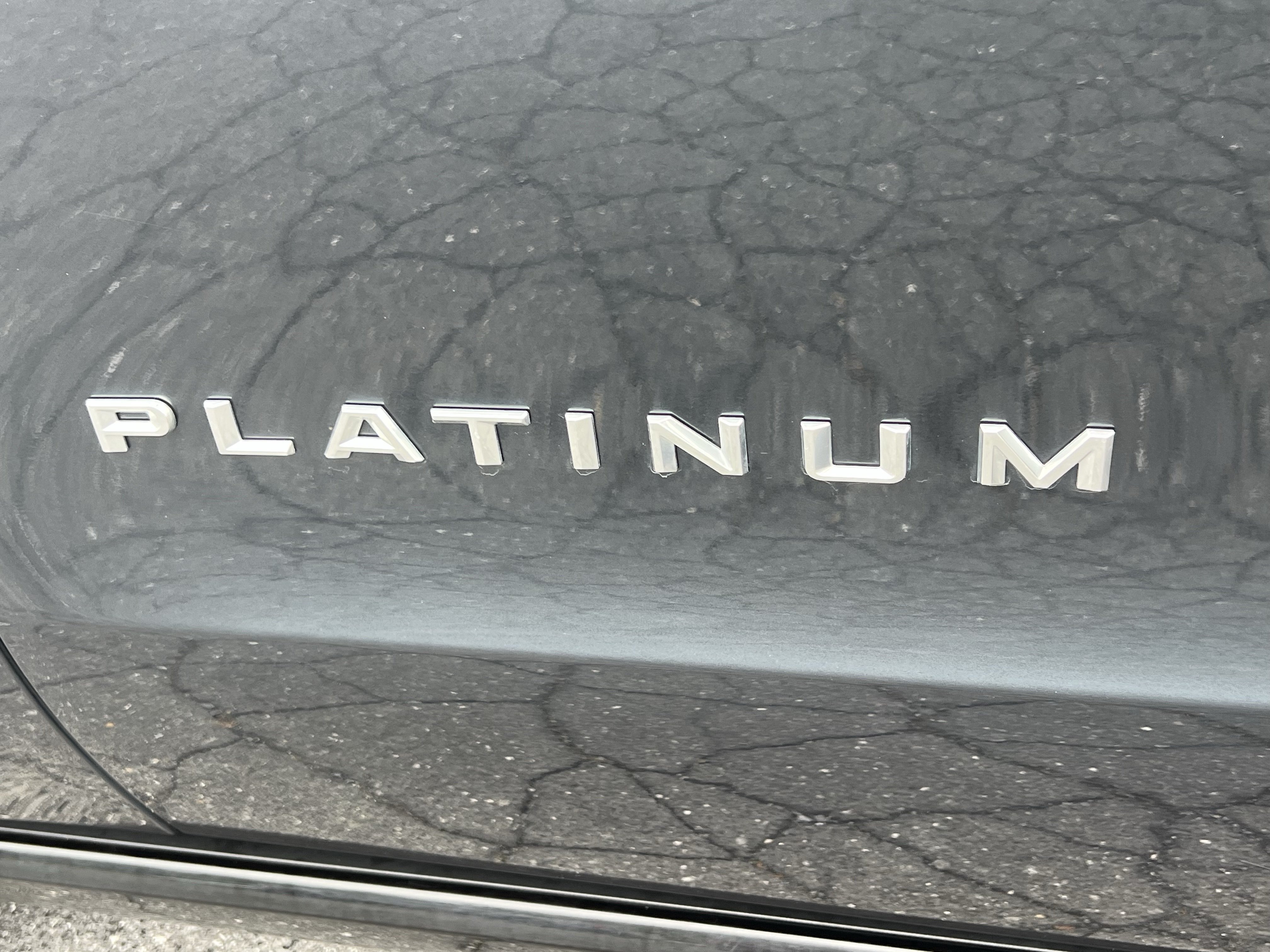 Used 2025 Ford Expedition Platinum w/ Driver's Package AWD/4WD image 12