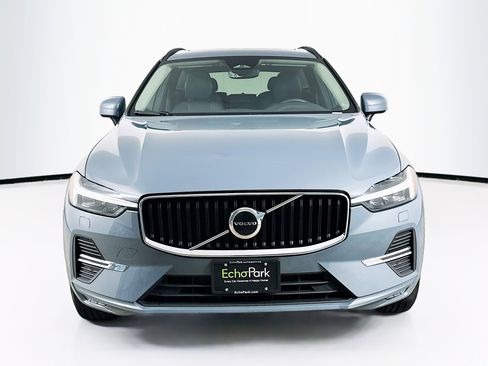 Used 2023 Volvo XC60 B5 Core AWD/4WD image 2