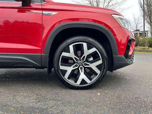 Certified 2023 Volkswagen Taos SEL image 12