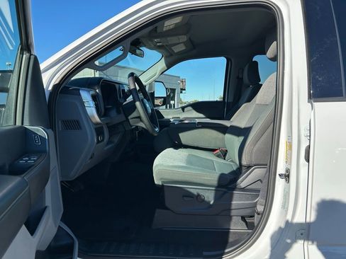 Used 2025 Ford F250 XLT AWD/4WD image 14