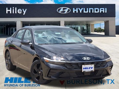 New 2026 Hyundai Elantra SEL Sport Premium FWD image 2