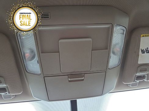 Used 2015 Toyota Tundra SR5 w/ SR5 Upgrade Package image 25