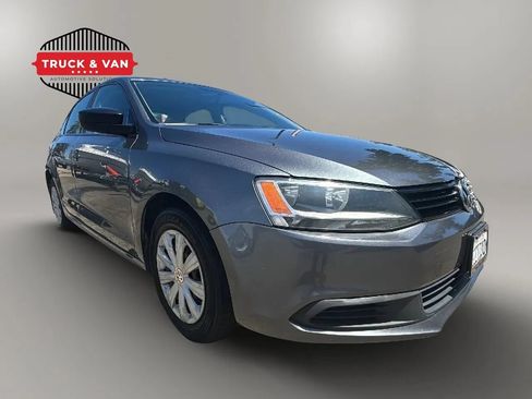 Used 2013 Volkswagen Jetta S FWD image 7