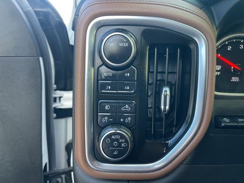 Used 2020 Chevrolet Silverado 1500 High Country w/ Technology Package image 22