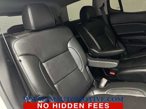 Used 2020 GMC Acadia SLT w/ Driver Alert Package II image 22