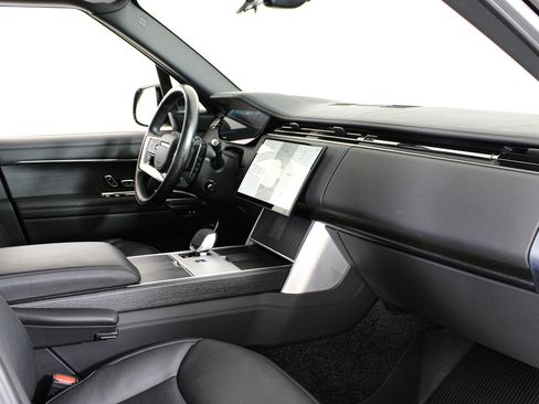 Used 2025 Land Rover Range Rover Long Wheelbase Autobiography AWD/4WD image 21