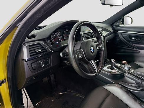 Used 2019 BMW M4 Coupe w/ Competition Package RWD image 23