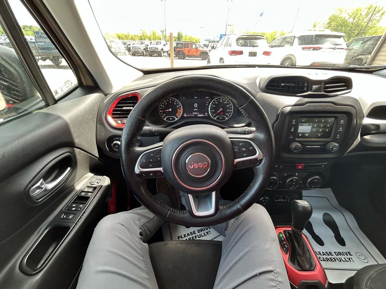 Used 2015 Jeep Renegade Trailhawk w/ Popular Equipment Group AWD/4WD image 28