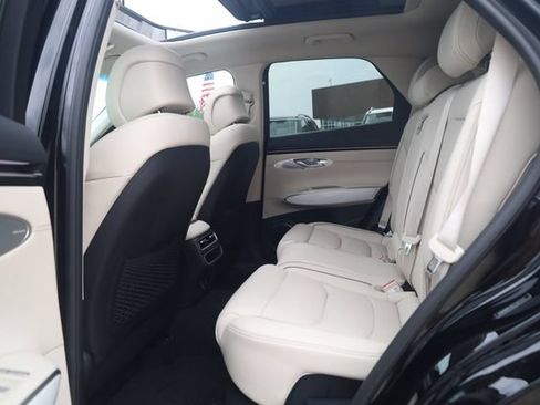 New 2026 Genesis GV70 2.5T Advanced AWD/4WD image 22
