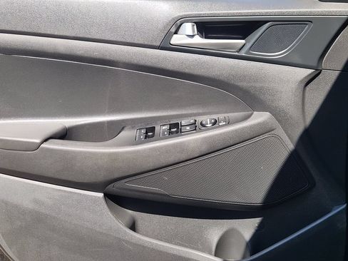 Used 2020 Hyundai Tucson SE AWD/4WD image 16